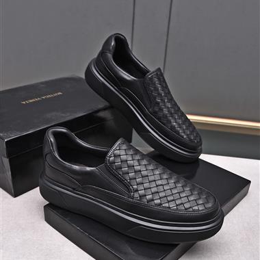 BOTTEGA VENETA  2024新款男生休閒時尚鞋子