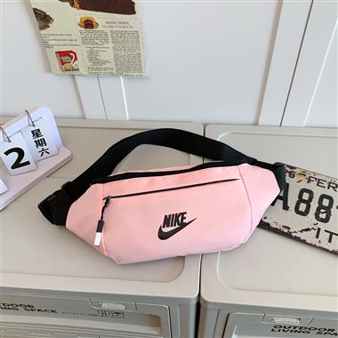 NIKE   2024新款時尚休閒包  尺寸:33*7*14CM