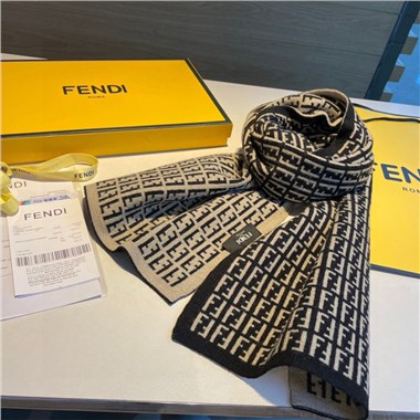 FENDI  2024秋冬新款時尚圍巾  尺寸：180-30