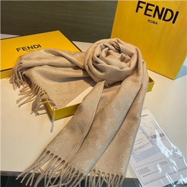 FENDI  2024秋冬新款時尚圍巾  尺寸：170-47