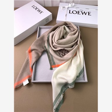 LOEWE  2024秋冬新款時尚圍巾 尺寸：110-110