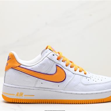 NIKE AIR FORCE 1‘07 