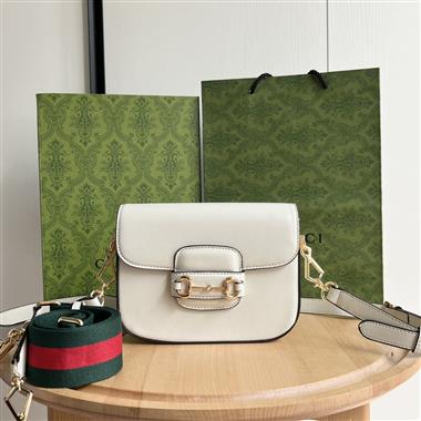 GUCCI    2024新款女生時尚包包 尺寸:20.5*5.5*14.5CM