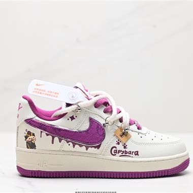 NIKE AIR FORCE 1‘07