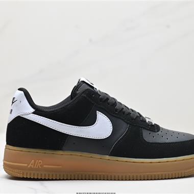 NIKE AIR FORCE 1‘07 LV8