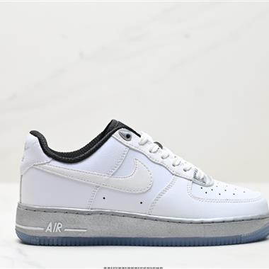 NIKE AIR FORCE 1‘07