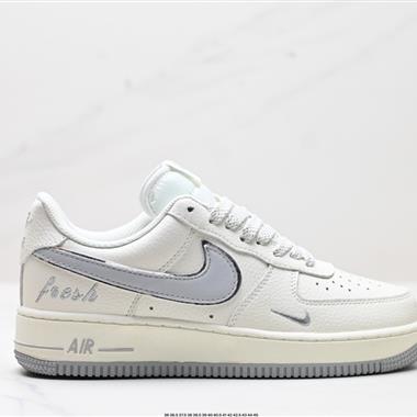 NIKE AIR FORCE 1‘07