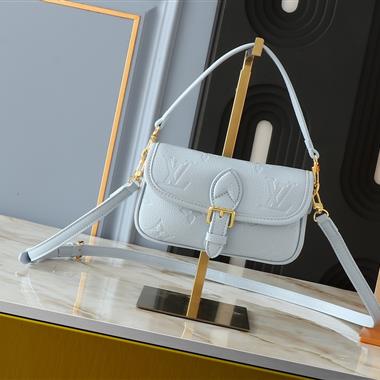 LOUISVUITTON   2024新款l男生時尚包包 尺寸:19*10.5*6CM