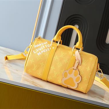 LOUISVUITTON   2024新款l男生時尚包包 尺寸:25*15*11CM