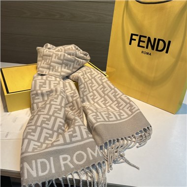 FENDI  2024秋冬新款時尚圍巾 尺寸：180-30