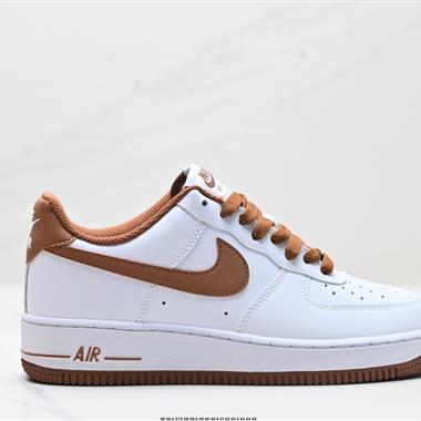 NIKE AIR FORCE 1‘07