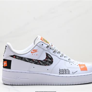 NIKE AIR FORCE 1‘07