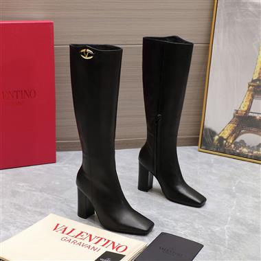 Valentino   2024新款女生休閒時尚鞋子