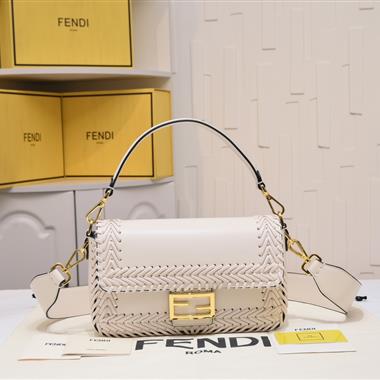 FENDI   2024新款女生時尚包包   尺寸：27*15*6CM