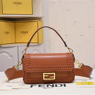 FENDI   2024新款女生時尚包包   尺寸：27*15*6CM