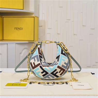 FENDI   2024新款女生時尚包包   尺寸：20CM