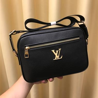 LOUIS VUITTON   2025新款男生時尚包包  尺寸：26*19*7CM