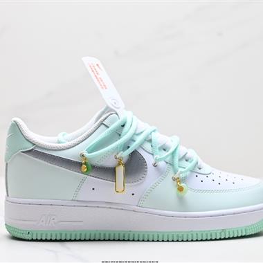 NIKE AIR FORCE 1'07 LV8