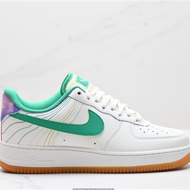 NIKE AIR FORCE 1‘07