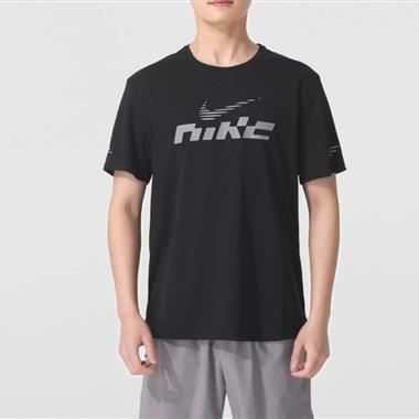NIKE   2025夏季新款短袖T恤