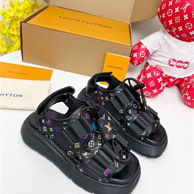 Louis Vuitton   2025新款女生休閒時尚鞋子