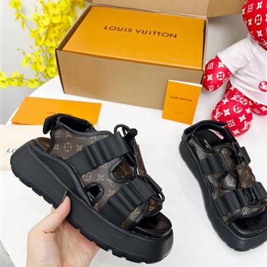 Louis Vuitton   2025新款女生休閒時尚鞋子