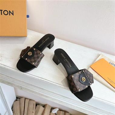 Louis Vuitton    2025新款女生休閒時尚鞋子