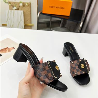Louis Vuitton   2025新款女生休閒時尚鞋子