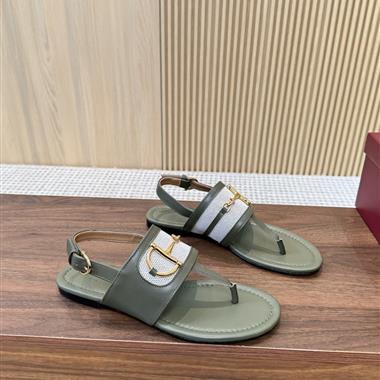 GUCCI  2025新款女生休閒時尚鞋子
