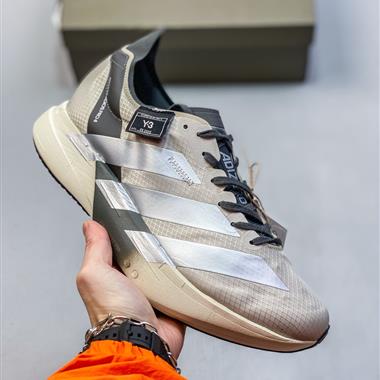 Y3 x Adidas Adizero Adios Pro 4M 輕盈跑鞋