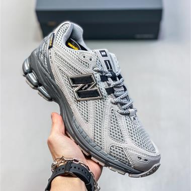 New Balance M1906R 