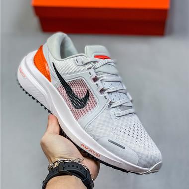 Nike Air Zoom VOMERO 登月V16代