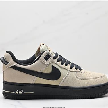 NIKE AIR FORCE 1‘07