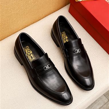 Ferragamo   2025新款男生休閒時尚鞋子