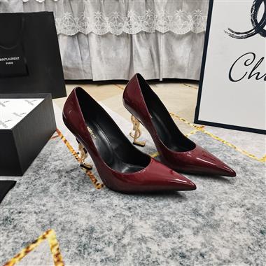 YSL   2025新款女生休閒時尚鞋子