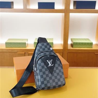 LOUIS VUITTON    2025新款男生時尚包包 尺寸：16x28x7CM
