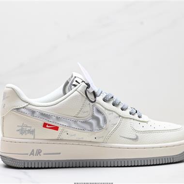 NIKE AIR FORCE 1‘07 LV8