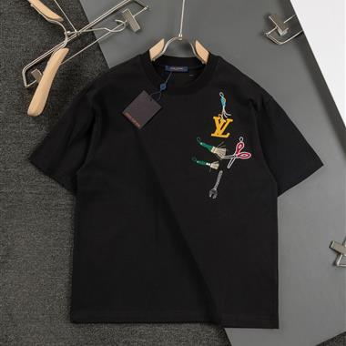 LouisVuitton   2025夏季新款短袖T恤 尺寸偏大