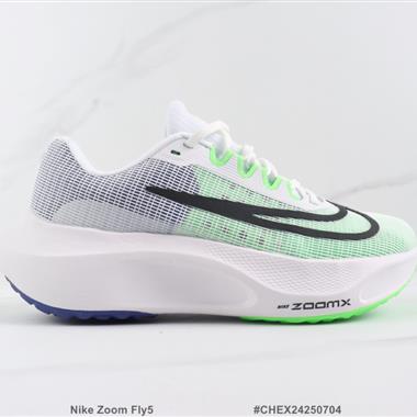 Nike Zoom Fly5  減震跑步鞋