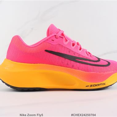 Nike Zoom Fly5  減震跑步鞋