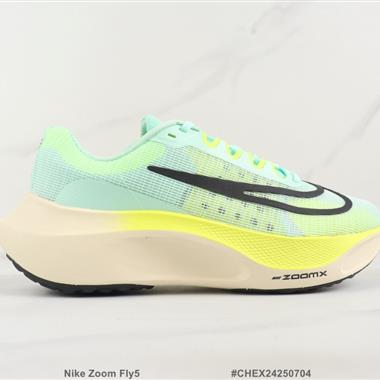 Nike Zoom Fly5  減震跑步鞋