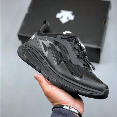 特DESCENTE LAVITATE 2 時尚防滑 低幫跑步鞋