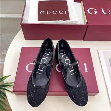GUCCI   2025新款女生休閒時尚鞋子