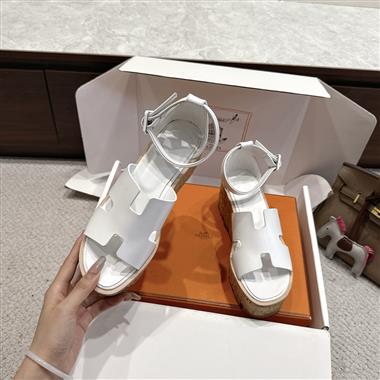 HERMES   2025新款女生休閒時尚鞋子