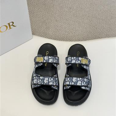 DIOR   2025新款女生休閒時尚鞋子