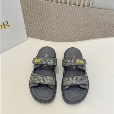 DIOR   2025新款女生休閒時尚鞋子