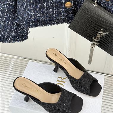 DIOR   2025新款女生休閒時尚鞋子