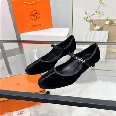 HERMES   2025新款女生休閒時尚鞋子