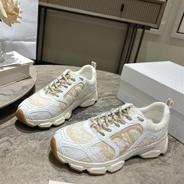 DIOR   2025新款女生休閒時尚鞋子