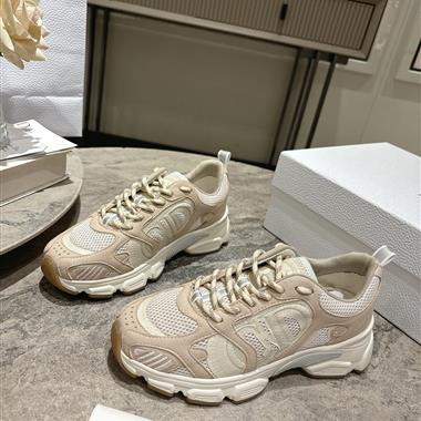 DIOR   2025新款女生休閒時尚鞋子